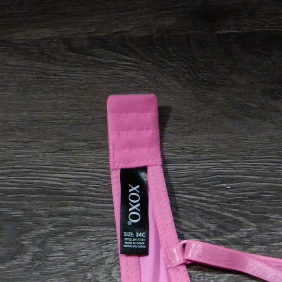 XOXO Bra - Picture 2 of 3